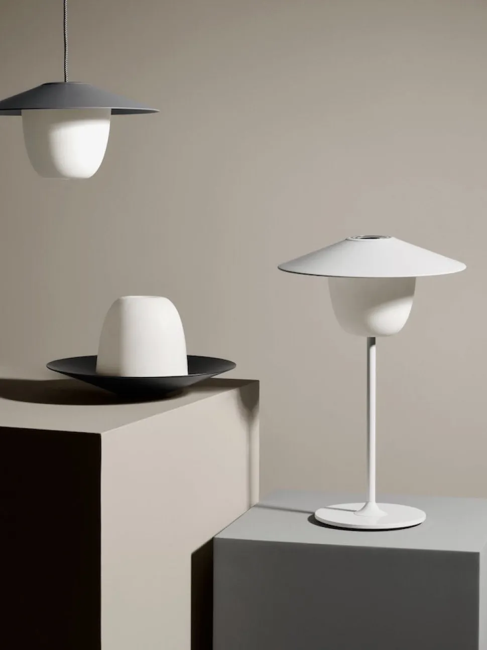 blomus_mobile_ledtischleu_SKU8LtnGFmlXe_6.webp Blomus Mobile LED-Tischleuchte Ani Lamp Magnet