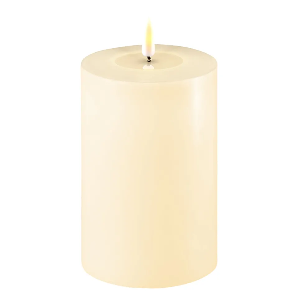 deluxe_led_stumpenkerze_c_SKUtlryx9oOhA_0.webp DELUXE LED Stumpenkerze Cremefarben 10 x 15 cm