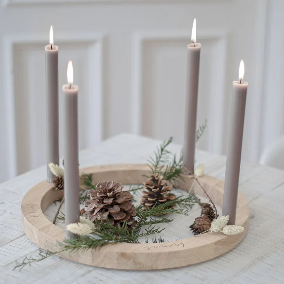 eulenschnitt_adventskranz_SKUdnTsu78DZt_0.webp Eulenschnitt Adventskranz aus Eiche