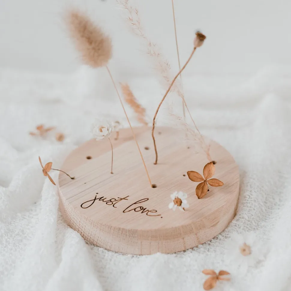 eulenschnitt_blumenstnder_SKUH6i48wF6AH_0.webp Eulenschnitt Blumenständer Just love