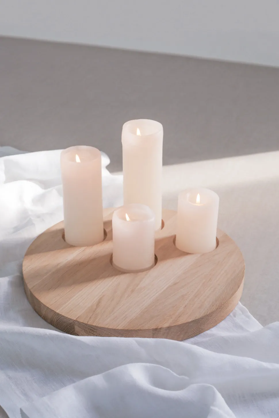 eulenschnitt_rundes_kerze_SKU5vfSwjOy86_4.webp Eulenschnitt Rundes Kerzenbrett aus Eiche 32 cm