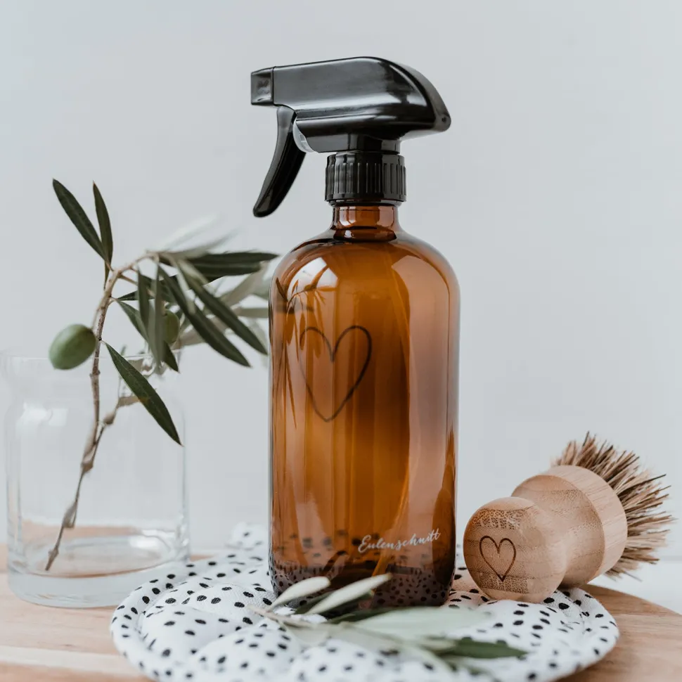 eulenschnitt_sprhflasche__SKUtgnW81weBn_3.webp Eulenschnitt Sprühflasche aus braunem Glas Heart