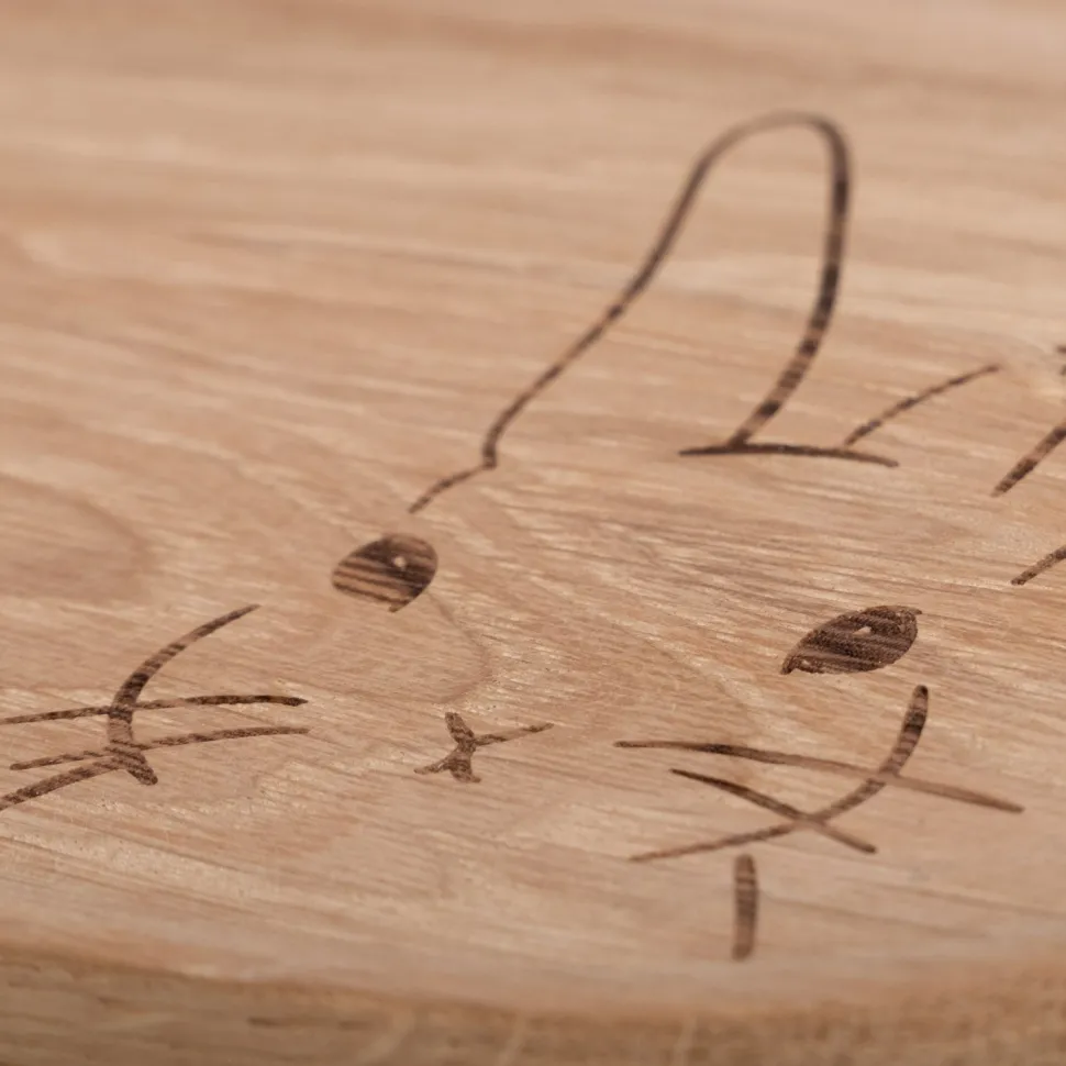 eulenschnitt_tablett_aus__SKUuUnBvUVCxd_4.webp Eulenschnitt Tablett aus Eiche Hase