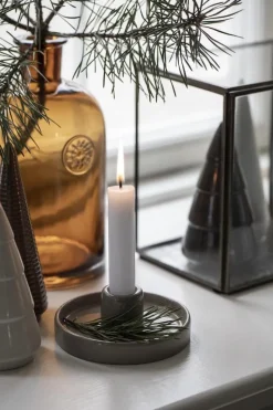 Ib Laursen Kerzenhalter für Stabkerzen dunkelgrau