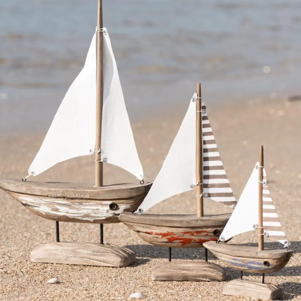 ib_laursen_nautico_segels_SKU9sy8eIoikF_3.webp Ib Laursen Nautico Segelschiff mit rotem Rumpf