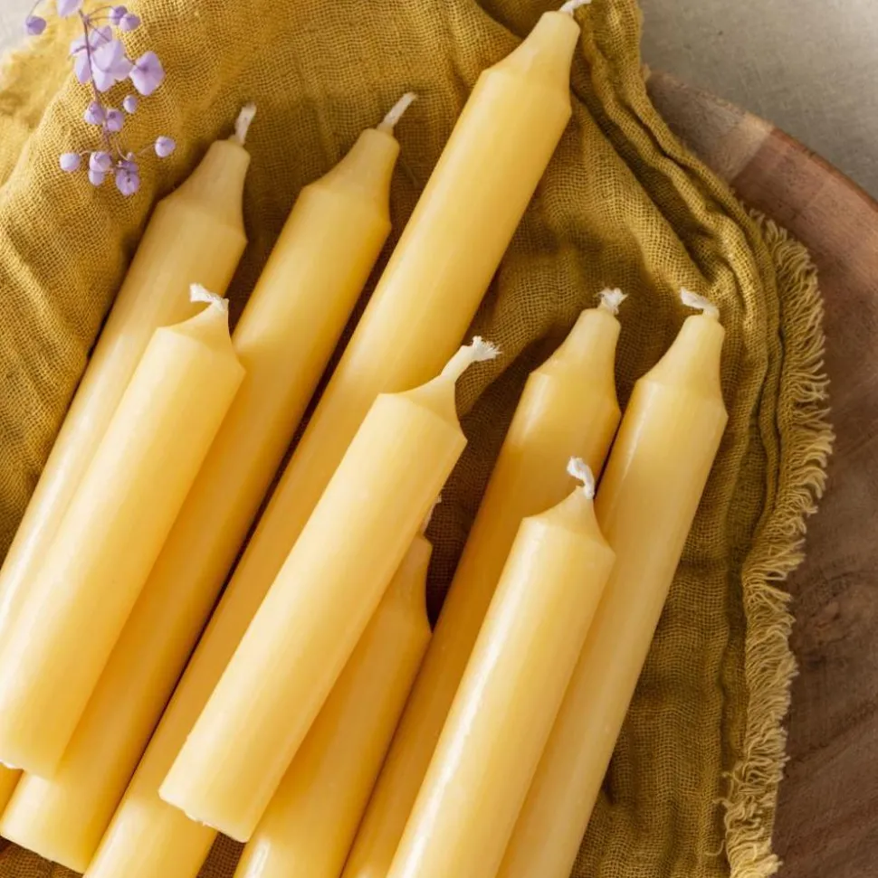 ib_laursen_stabkerzen_rus_SKUC7NeCjPT8d_2.webp Ib Laursen Stabkerzen Rustikal Gelb 3er-Set