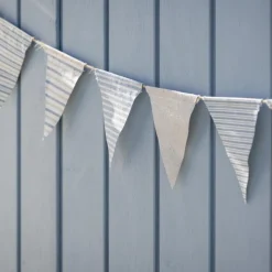 Ib Laursen Tasche mit Fahnengirlande