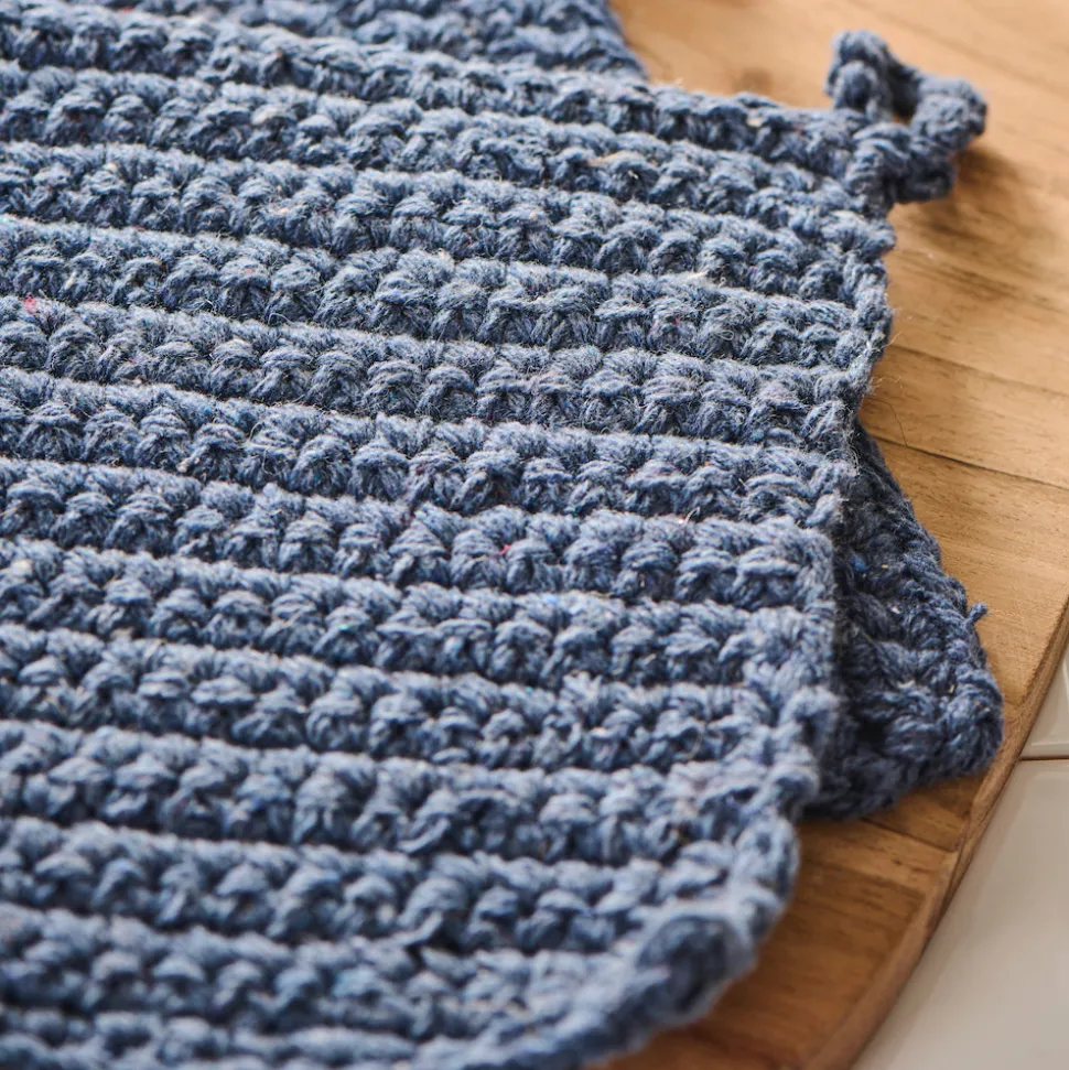 ib_laursen_topflappen_mid_SKUf0sC9cmF8F_0.webp Ib Laursen Topflappen Midnight Blue gehäkelt