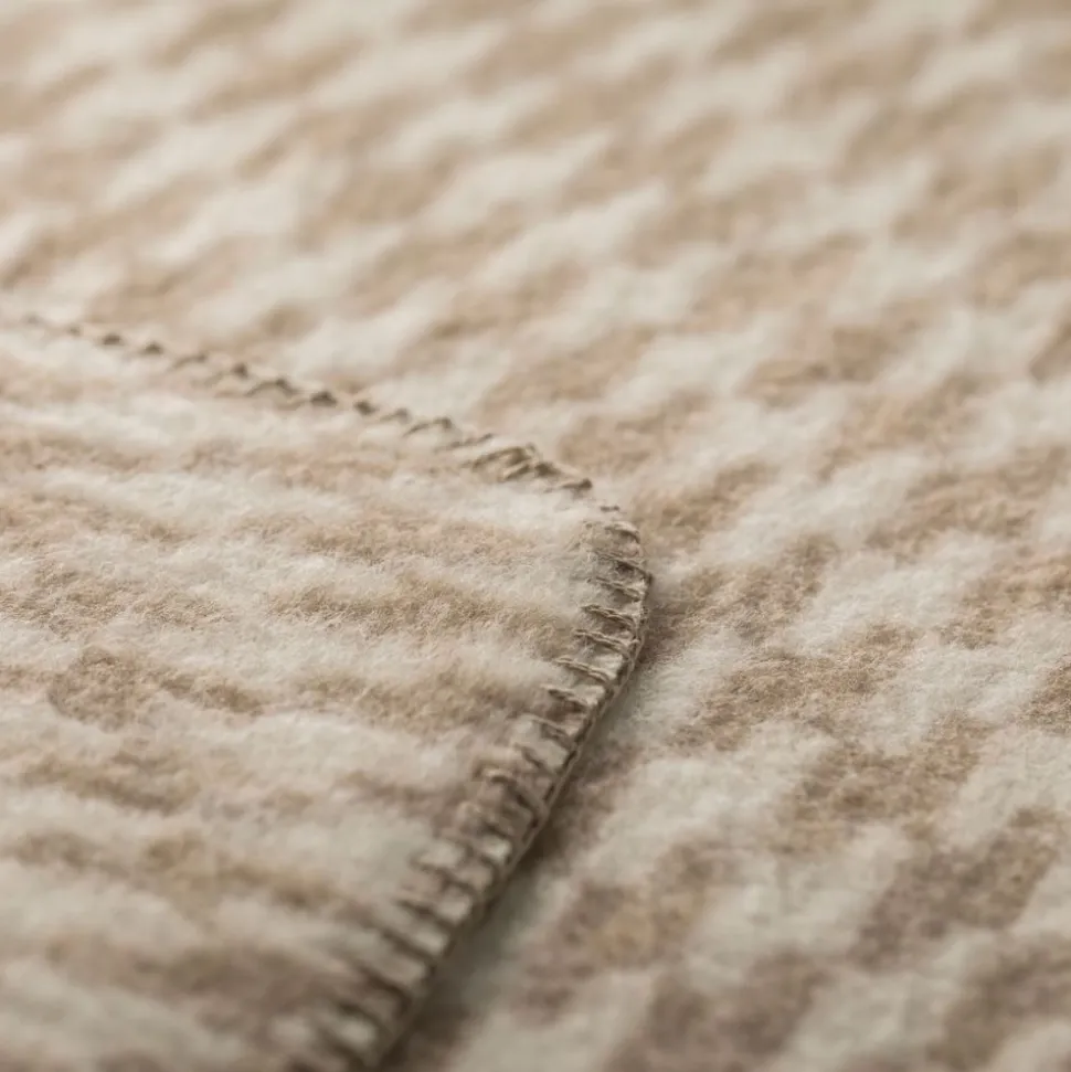 merano_wolldecke_welle_na_SKUdt38hDjXJw_2.webp MERANO Wolldecke Welle naturfarben