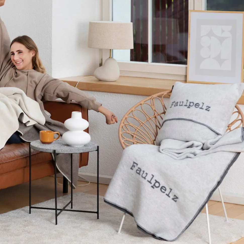 nordic_kissenhlle_faulpel_SKUAvvkFrlR7O_1.webp Nordic Kissenhülle Faulpelz Hellgrau 50 x 50 cm