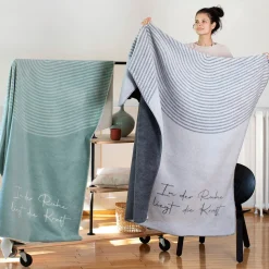 Nordic Wohndecke In der Ruhe liegt die Kraft salbeigrün