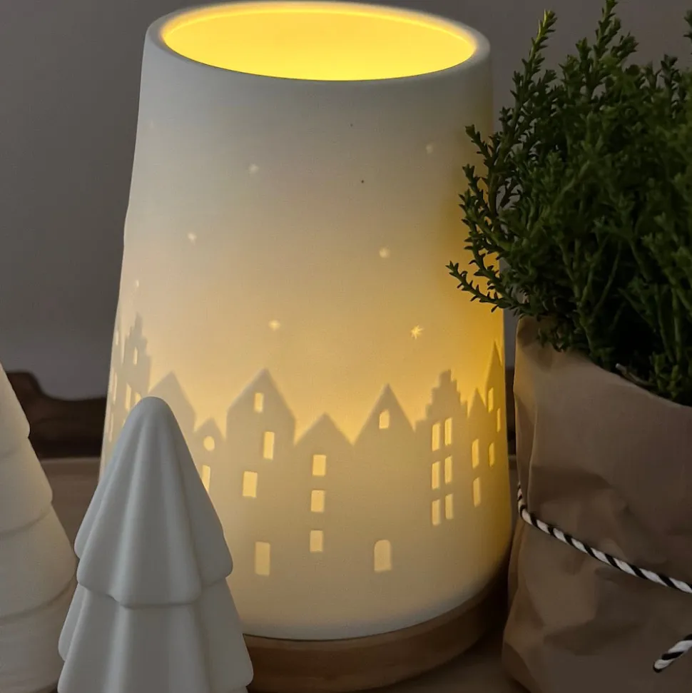 rder_poesie_windlicht_win_SKU9it9vhWQCX_1.webp Räder Poesie Windlicht Winterstadt