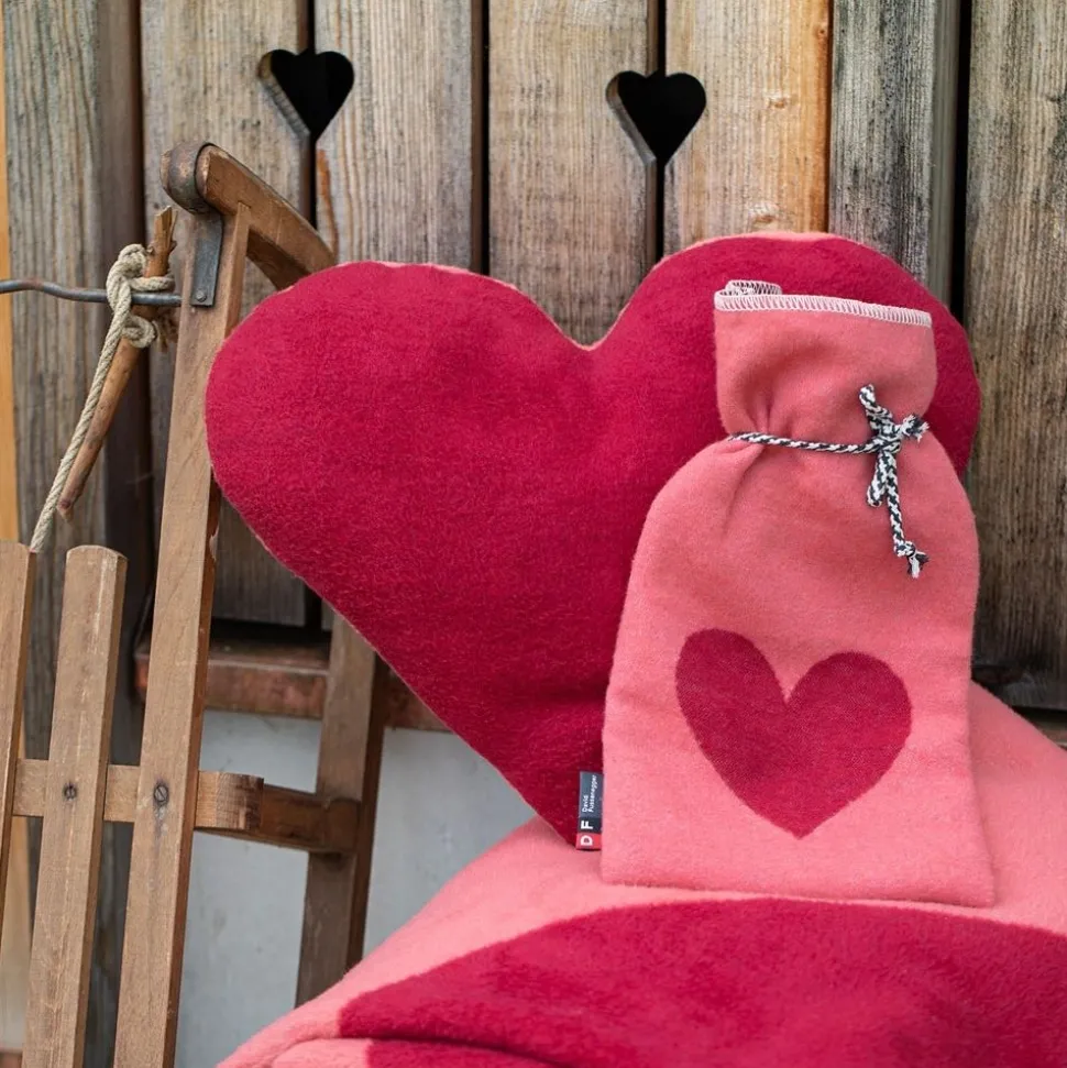 savona_geflltes_kissen_he_SKUCodT5RImSO_1.webp SAVONA gefülltes Kissen Herz