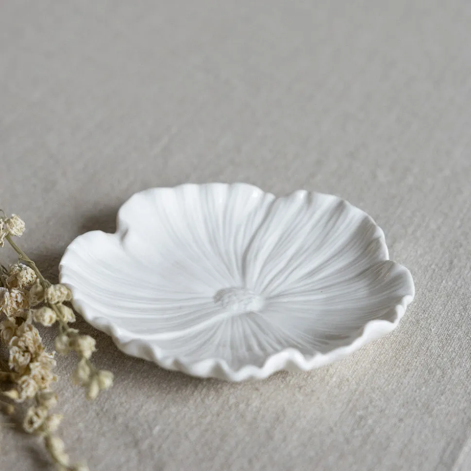 storefactory_blomster_tab_SKUGv0Ck2uzA8_0.webp Storefactory BLOMSTER Tablett white L