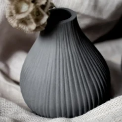 Storefactory EKENÄS Keramik Vase dark grey S