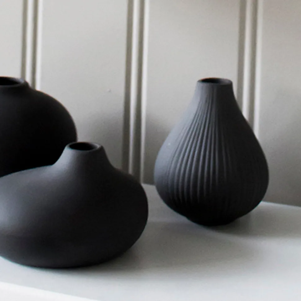 storefactory_ekens_kerami_SKU0iCQm2z5G5_3.webp Storefactory EKENÄS Keramik Vase dark grey S