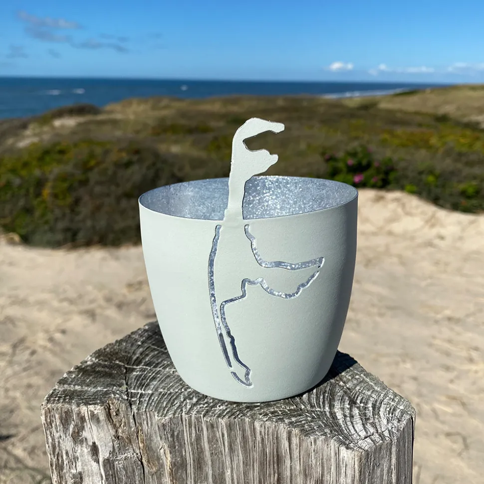 windlicht_im_exklusiven_s_SKUhgmFFQ2d9y_0.webp Windlicht im exklusiven Sylt Design Insel Weiß Mittel